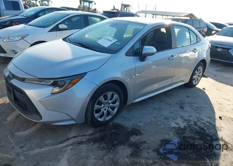 2022 Toyota Corolla Le z USA, uszkodzony, nr VIN 5YFEPMAE8NP325978